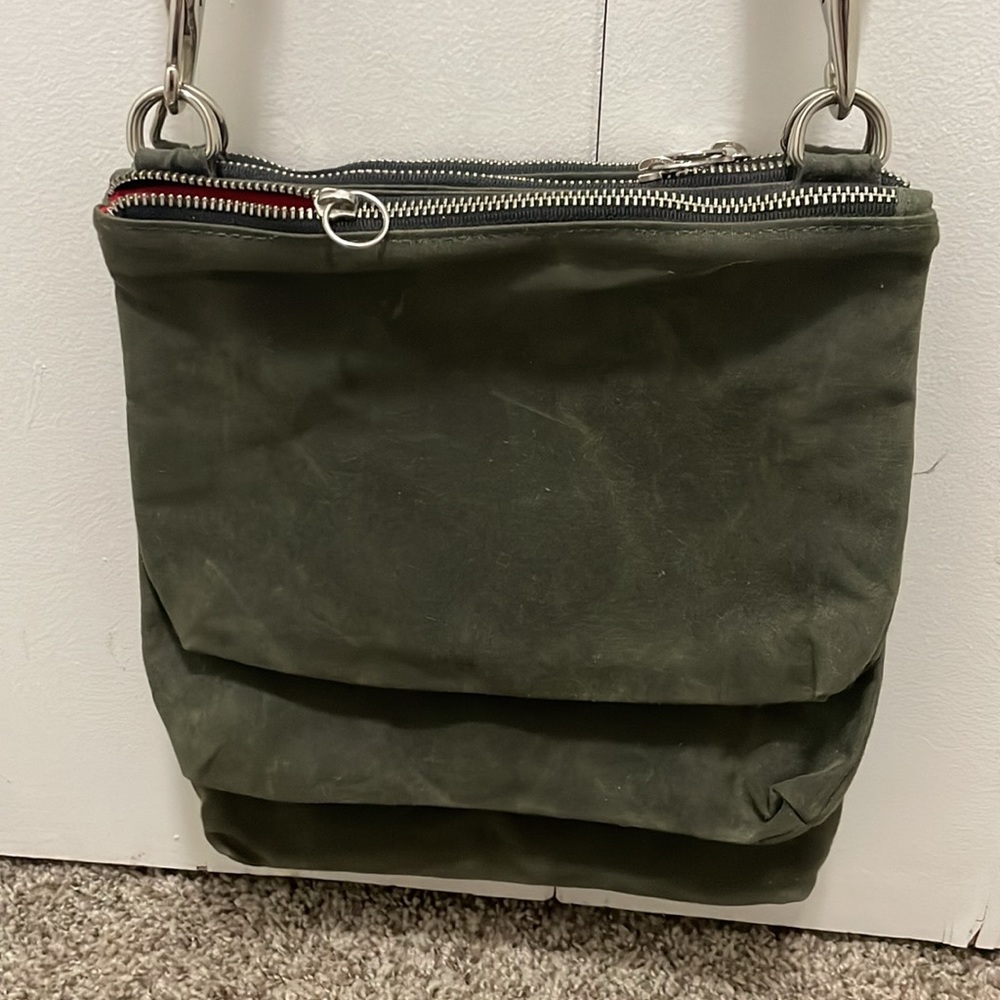 Brand new Army green canvas shoulder bag, 3 bags in 1.